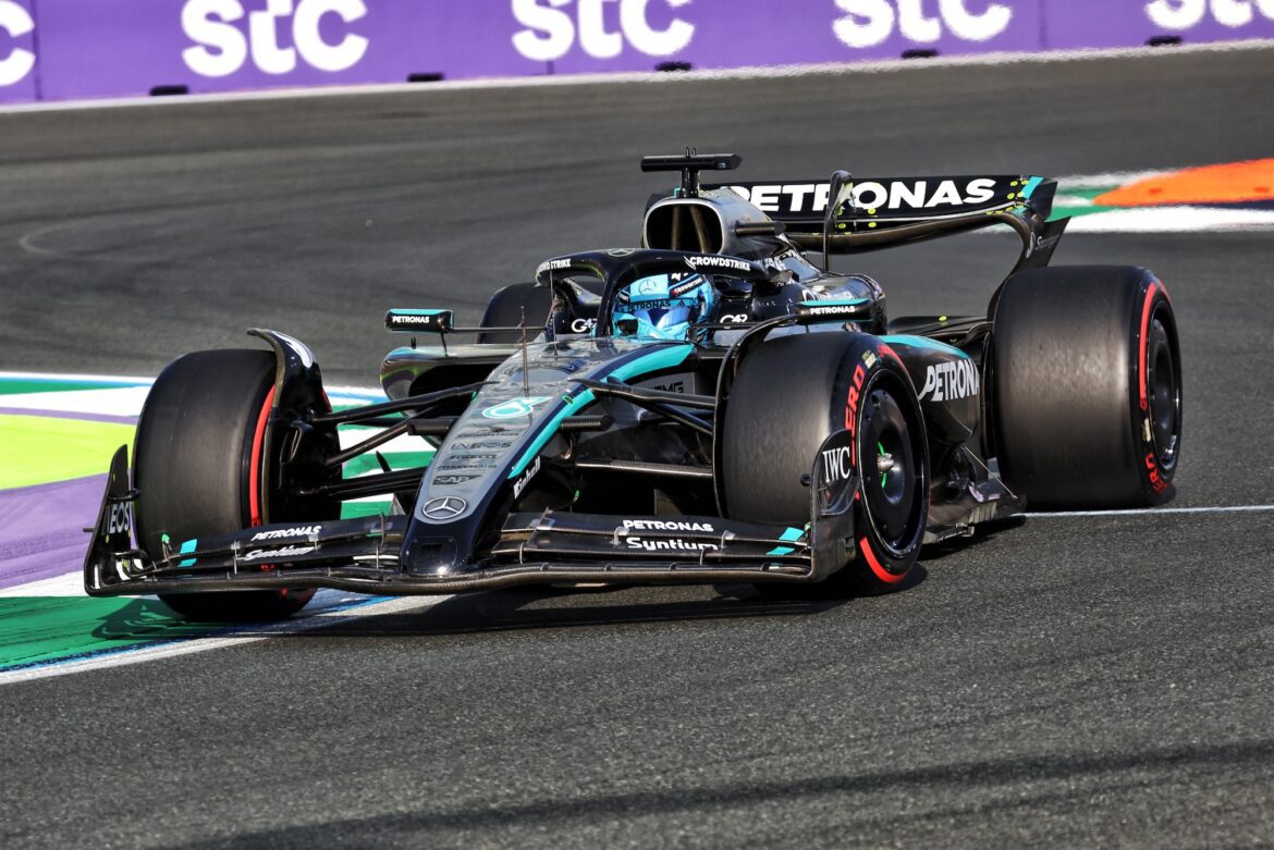 1745762198_XPB_1339293_HiRes.jpg Mercedes is closer to McLaren than expected, according to Russell.