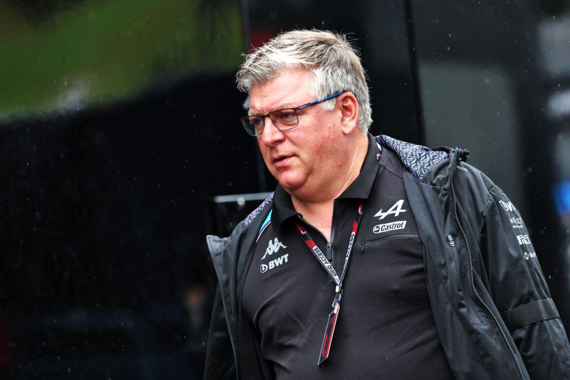 0001218163_HiRes_0BQ5VI50NDX8VR0V9UH7V0AUU93D-1.jpg Szafnauer aims to lead a potential 12th team.