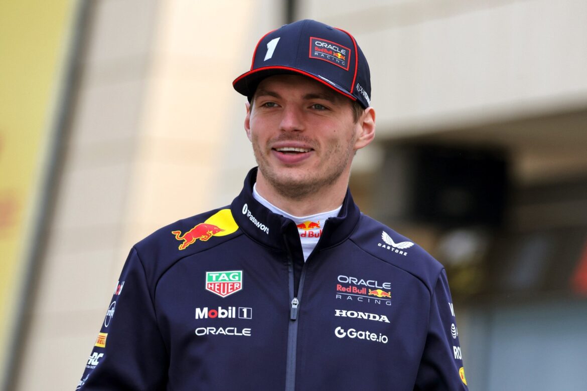 0001327121_HiRes_0NYW9DW08D991E09OM7CG06LU1SC.jpg Verstappen explains the use of a fake name during the Nürburgring test.