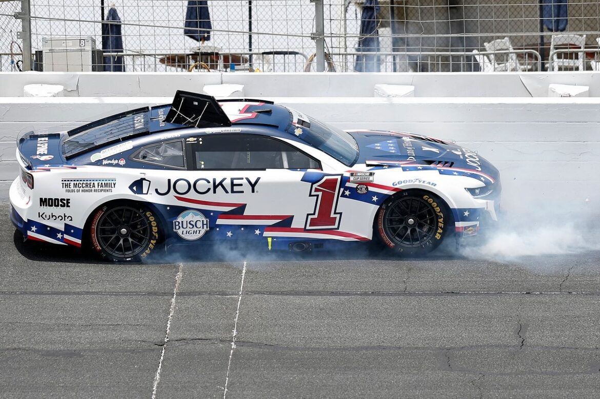 1748285597_ross-chastain-trackhouse-racin.jpg Trackhouse showcases "monumental effort" in readying backup car prior to major victory.
