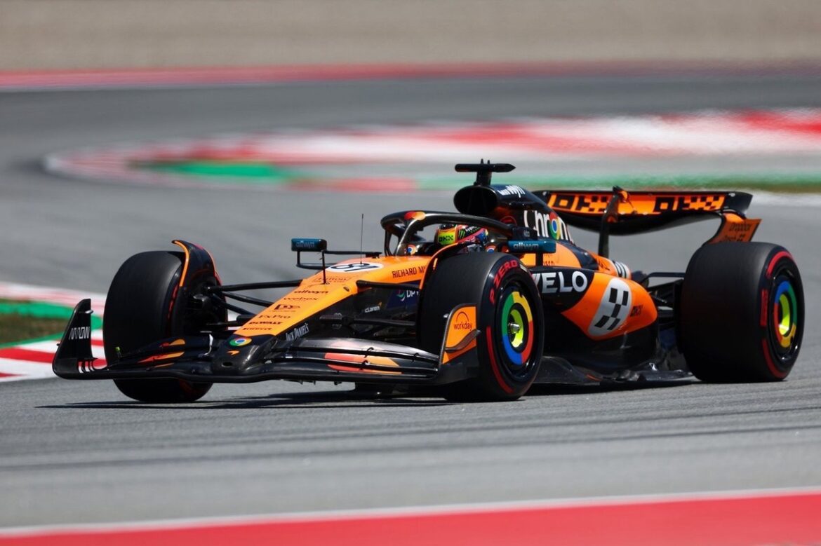 Oscar Piastri outpaces Lando Norris to secure pole position.