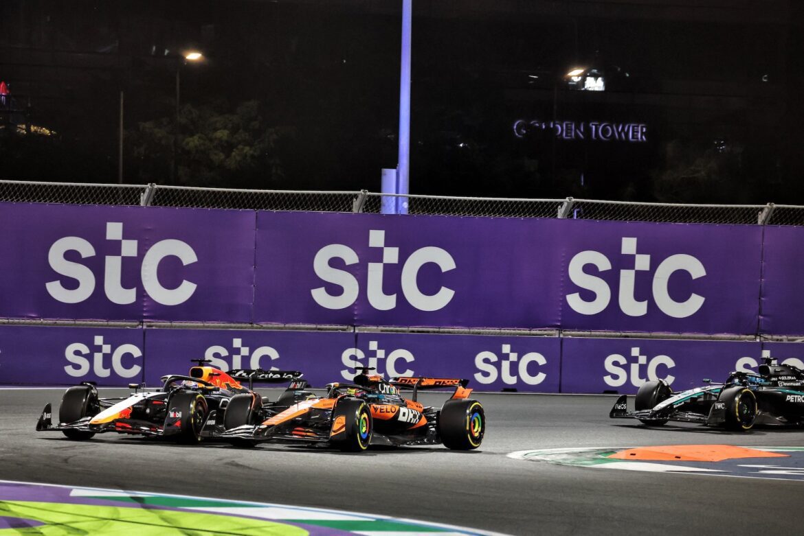 XPB_1340684_HiRes.jpg Verstappen states that McLaren's pace in Miami was disheartening for the competitors.