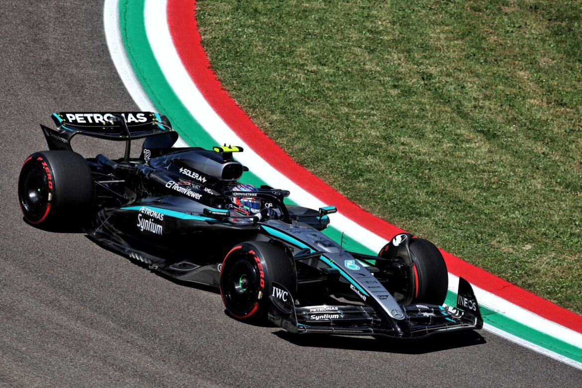 XPB_1344424_HiRes.jpg Antonelli expresses disappointment at finishing in Q2 but praises the atmosphere in Imola; Russell believes in a podium finish.