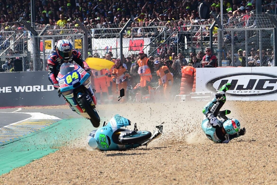 jakub-kornfeil-prustel-gp-cras.jpg What happened to the Moto3 rider from the iconic Le Mans video?