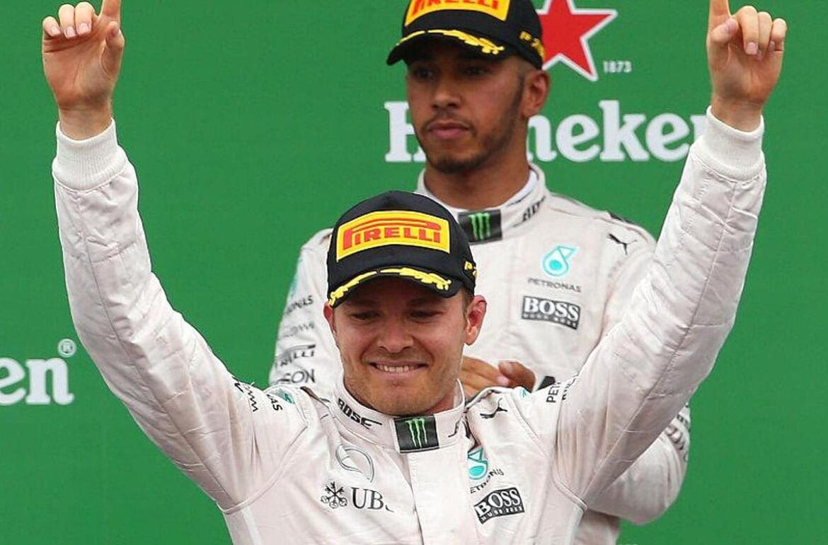 103941644-GettyImages-L.jpg Rosberg discusses toxic environment and internal division at Mercedes in 2016.