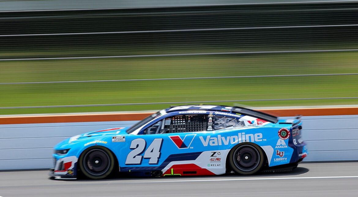 GettyImages-2221353879.jpg Byron Leads the Way in Cup Series Practice at Pocono