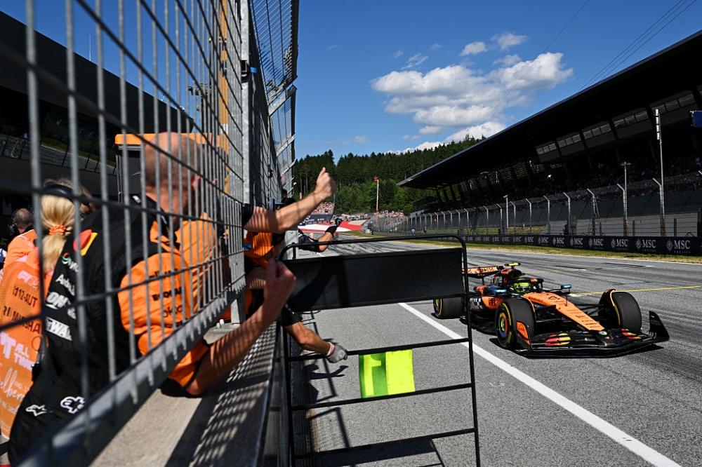 GettyImages-2222745677.jpg Norris edges out Piastri in a tight battle at the Austrian Grand Prix.
