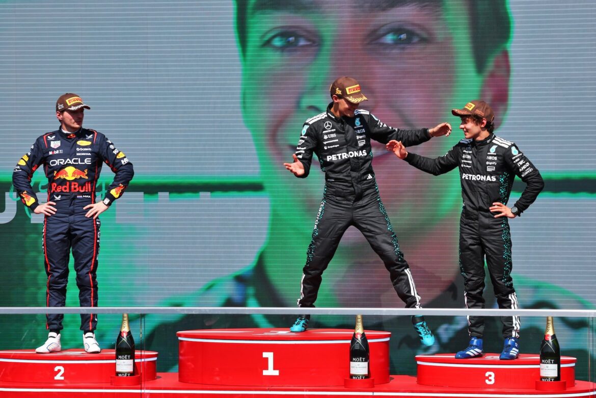XPB_1354914_HiRes.jpg Wolff exercises caution following Mercedes' double podium in Canada.