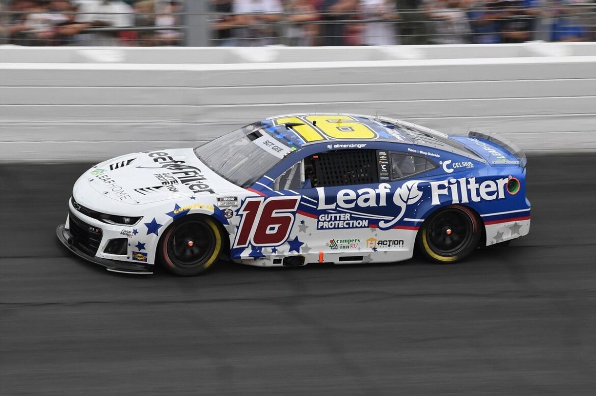 aj-allmendinger-kaulig-racing-.jpg NASCAR discovers Kaulig Racing performing unauthorized modifications, removes car chief from the event.