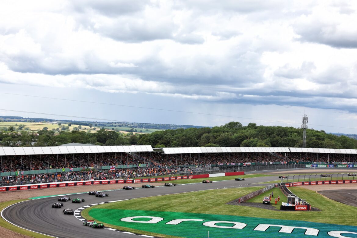 Forecast predicts unstable weather for the F1 weekend in Silverstone.