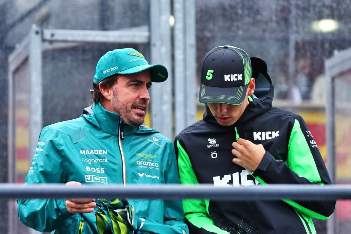 0001330822_HiRes_0E3W7OC0O5L6P70IK4OCR0FX4V81.jpg Bortoleto described his battle with Alonso in Austria as 'strange.'