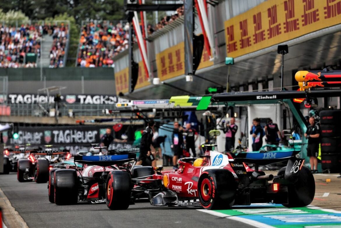 XPB_1359025_HiRes-e1751899450238.jpg Technical issue left Ferrari in the dark with Hamilton during the British GP.