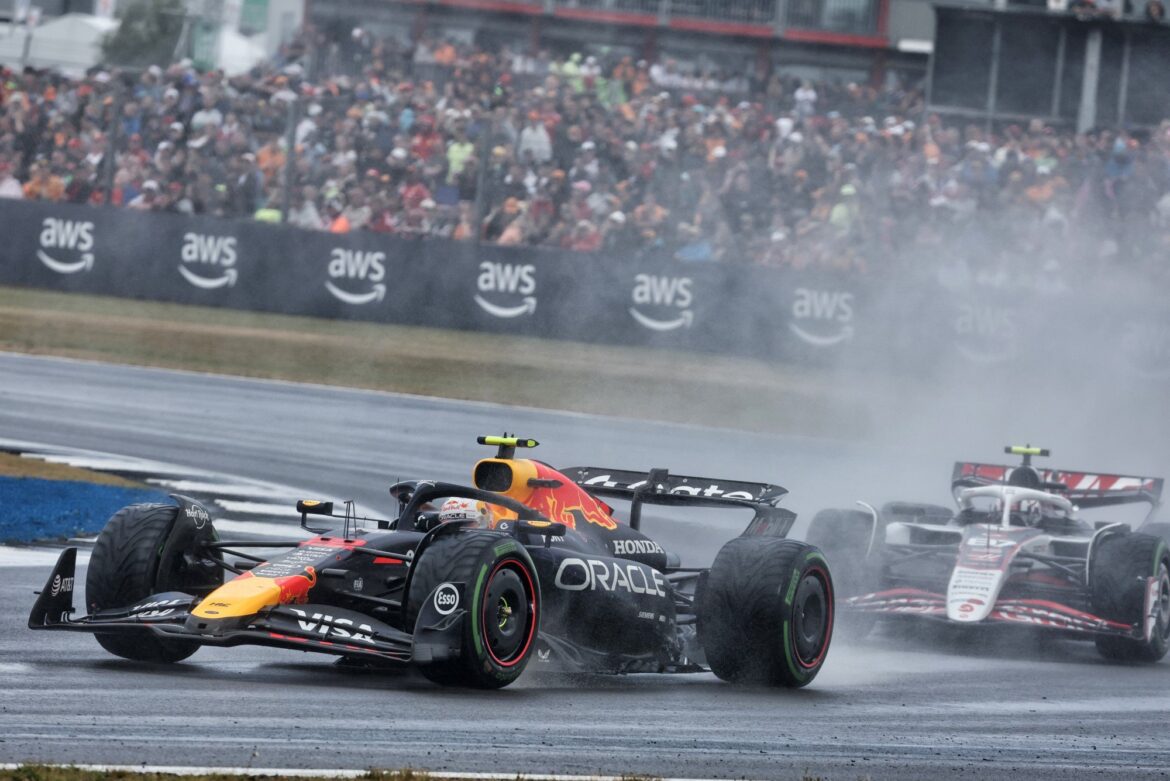 XPB_1359777_HiRes.jpg Tsunoda could race for Cadillac or Haas in 2026, according to Honda's president.