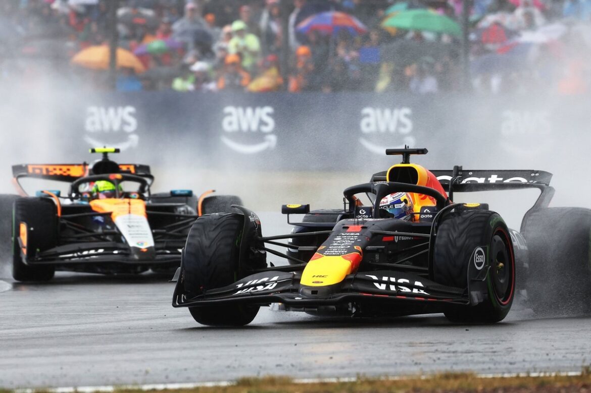 lando-norris-mclaren-max-verst.jpg Max Verstappen now poses a new challenge for McLaren.