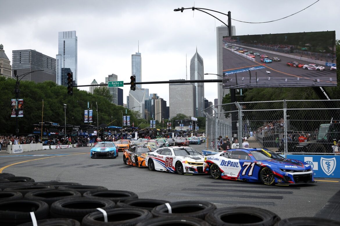 michael-mcdowell-spire-motorsp.jpg Michael McDowell challenged SVG fiercely until a mid-race throttle problem arose.