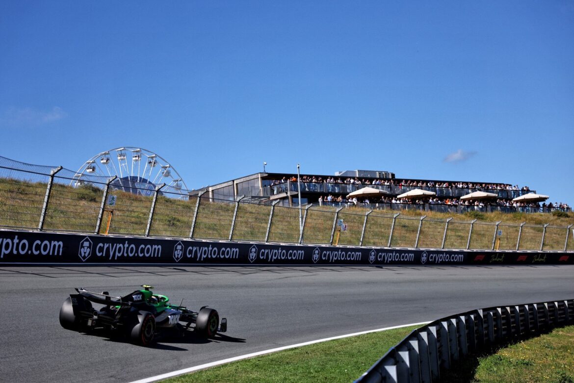 Sauber assesses the performance of its drivers following a challenging qualifying session.