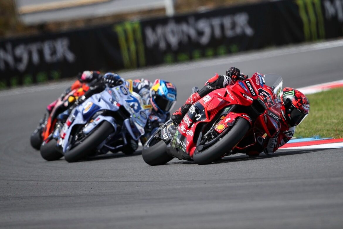 francesco-bagnaia-ducati-team.jpg Why 2026 is the ideal moment for Ducati to introduce six uniform MotoGP motorcycles.