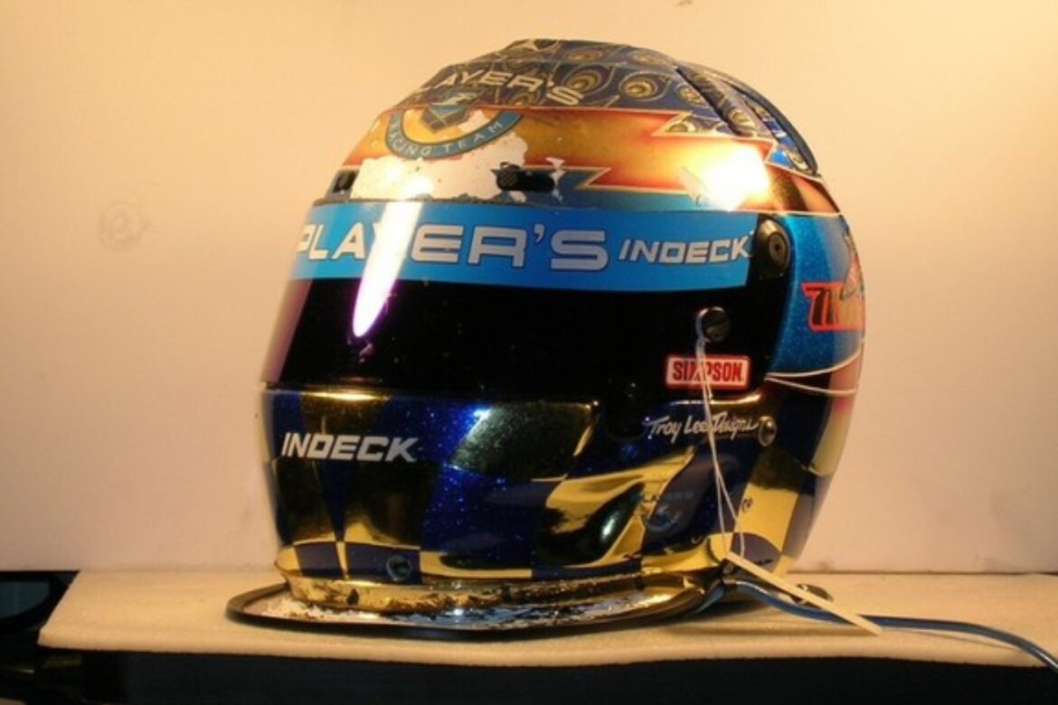 12FevPLn9VxAyODv93BIPEclc2eSWuoOg.jpeg Victory Helmet from Rio 400 of '98 Stolen in Canada