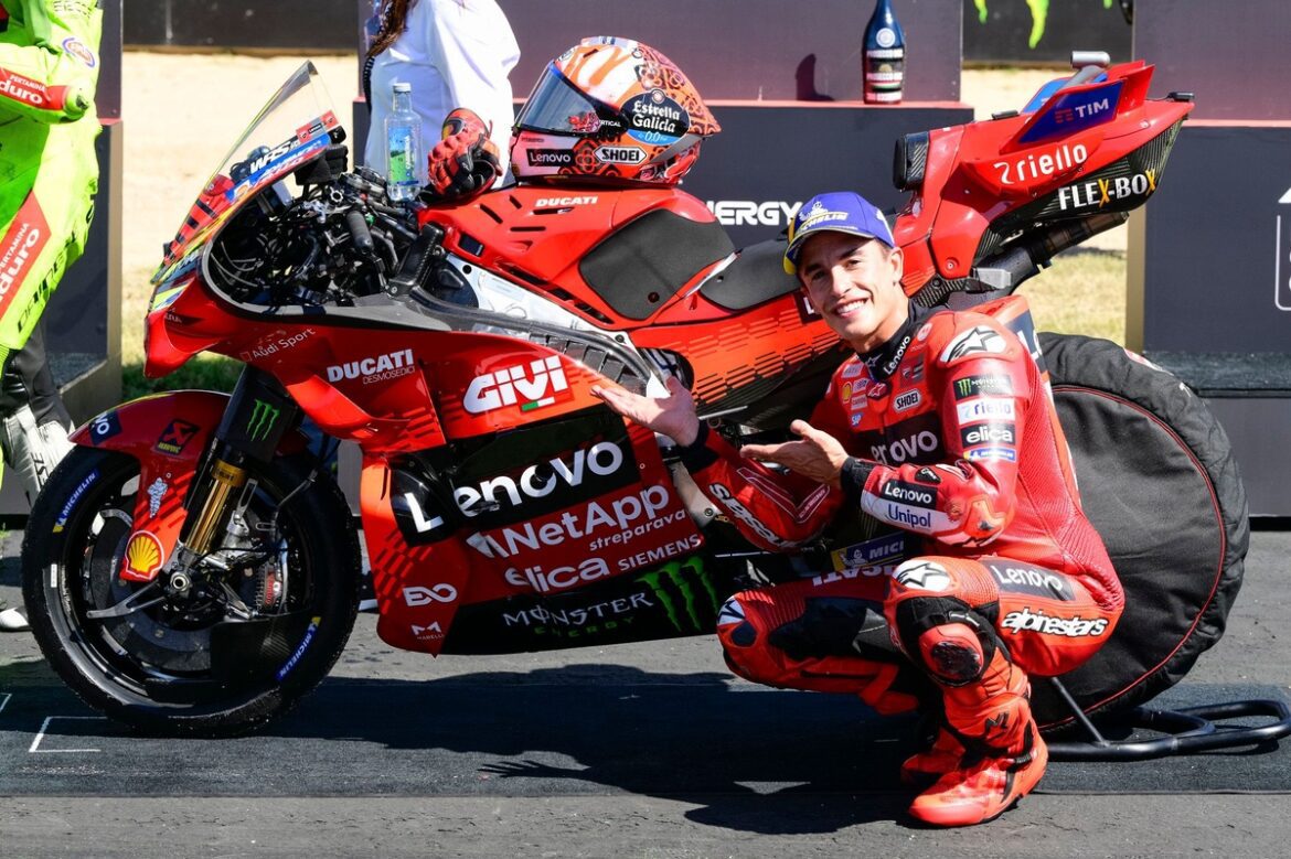 1757174914_marc-marquez-ducati-team.jpg Marc Marquez had 'lost hope' for a victory in the Barcelona sprint after almost crashing.