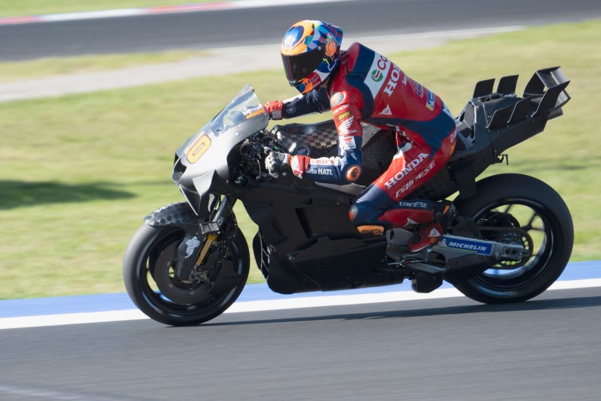 1758106887_luca-marini-honda-hrc-2.jpg Honda introduces new fairing and 'spoon' at Misano test