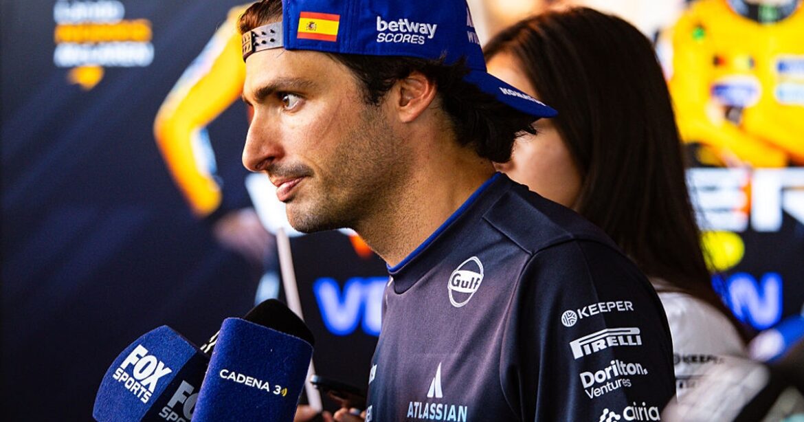 Sainz emphasizes the need for permanent stewards following penalty reversal
