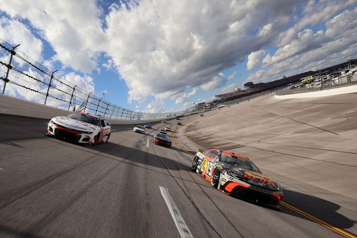 NASCAR and F1 Compete in TV Ratings Comparison