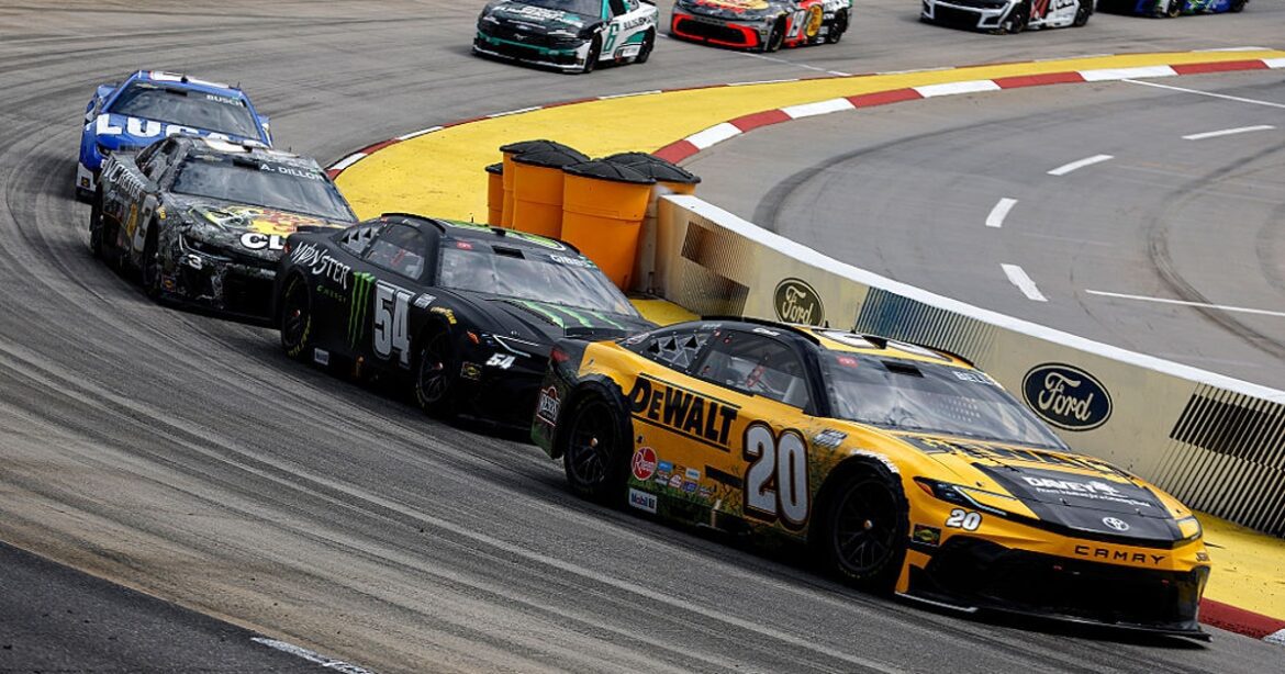 GettyImages-2207694506.jpg Familiar Feelings for Bell, Stevens, and JGR at Martinsville