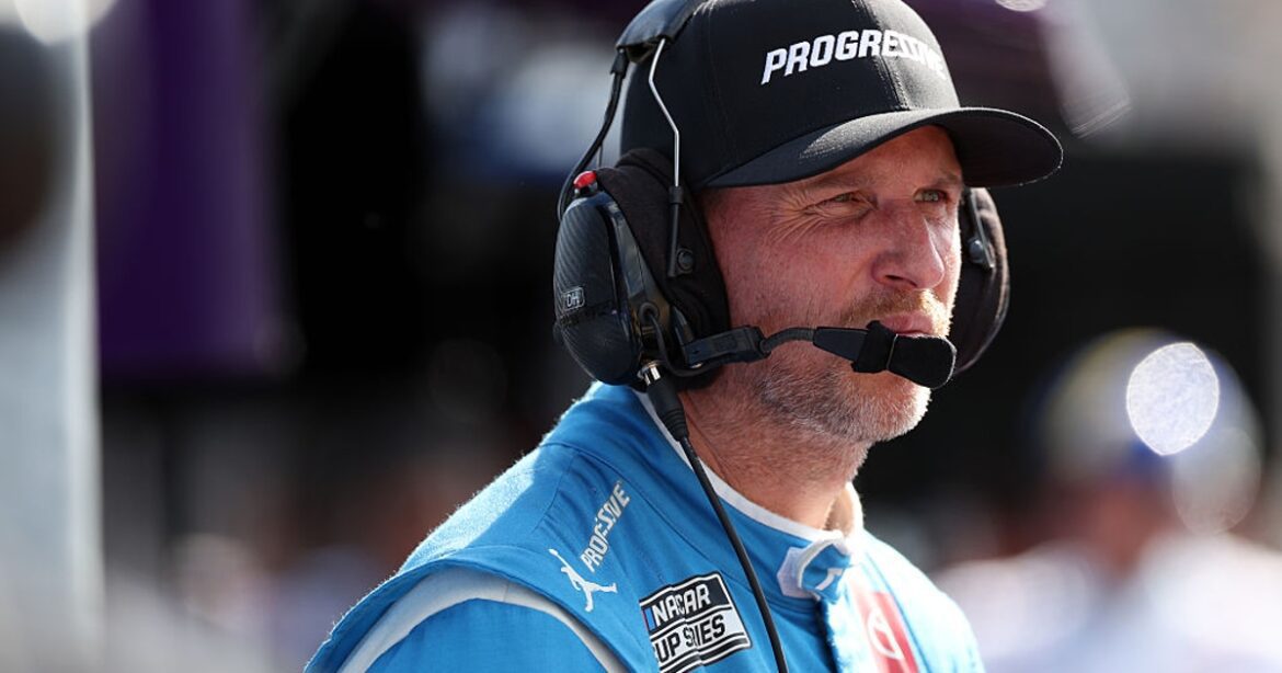 "Listening is crucial," Hamlin remarks following his discussion with Wallace.