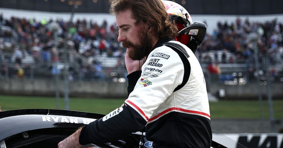 Blaney falls short of another Martinsville victory.