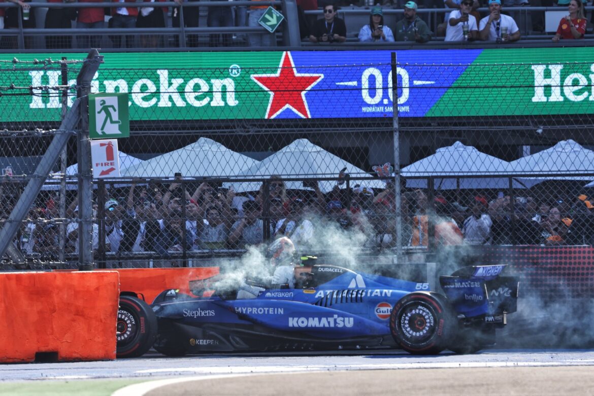 XPB_1382866_HiRes.jpg Sainz responds to criticism following the Virtual Safety Car controversy in Mexico.