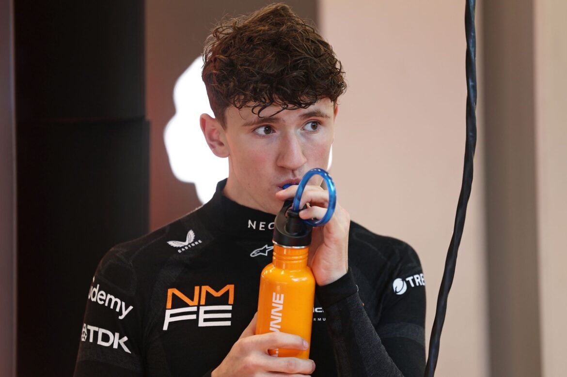 Jamie Chadwick dismisses Alex Dunne's Red Bull F1 connections following McLaren departure.