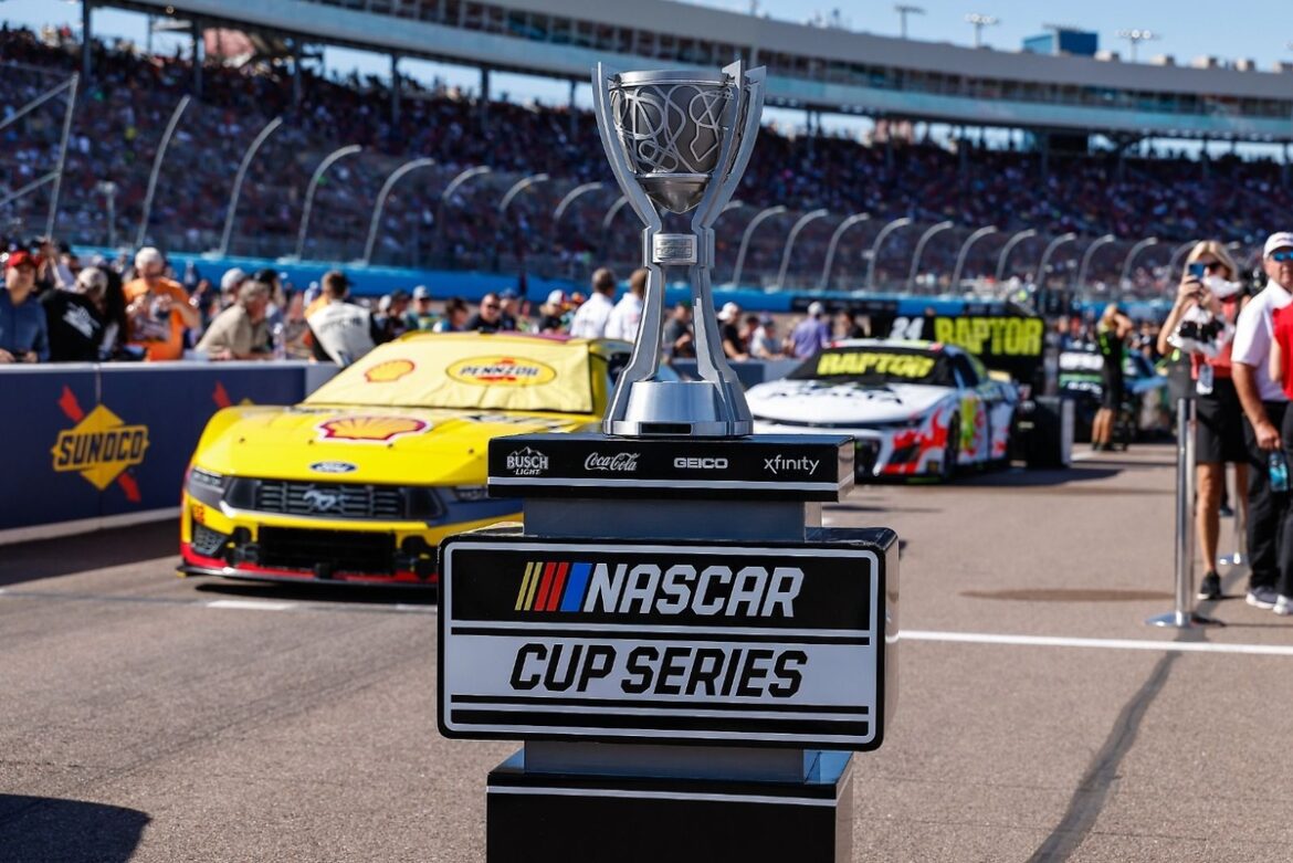 gettyimages-2183477257.jpg How to view the 2025 NASCAR Phoenix Championship Weekend: Timetable, Start Times, and TV Information