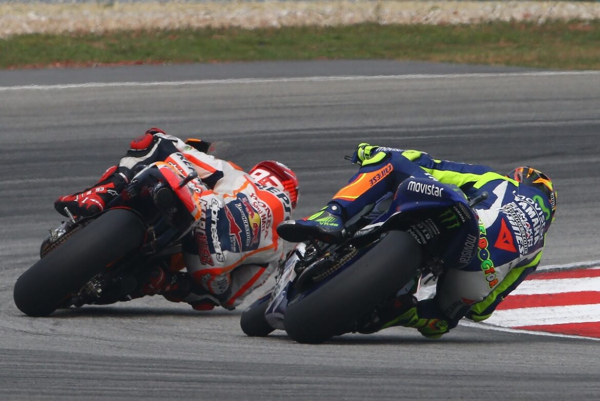 valentino-rossi-yamaha-factory.jpg Why the Sepang 'kick' incident between Valentino Rossi and Marc Marquez Still Sparks Debate Among Fans a Decade Later