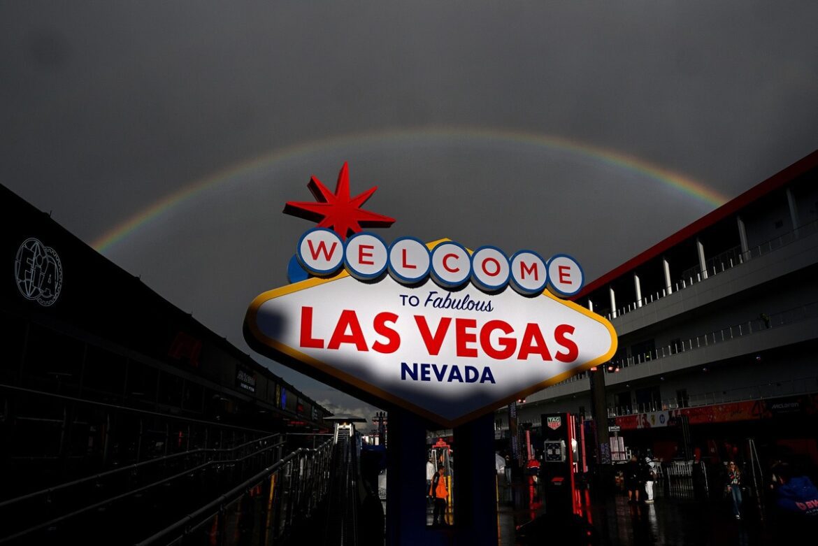 F1 drivers caution about "intense" conditions if rain affects Las Vegas GP practice.